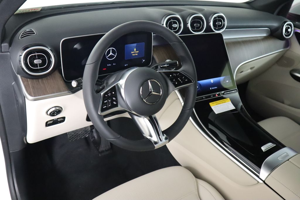 Thumbnail: 2025 Mercedes-Benz GLC - 9