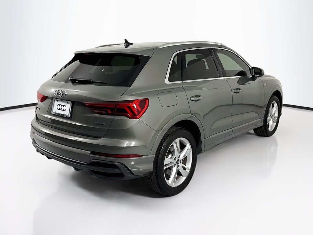 Thumbnail: 2023 Audi Q3 - 5