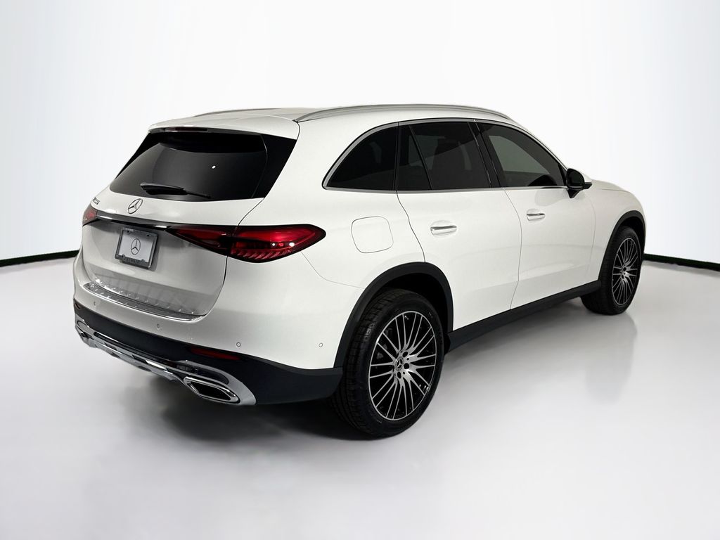 Thumbnail: 2026 Mercedes-Benz GLC - 5