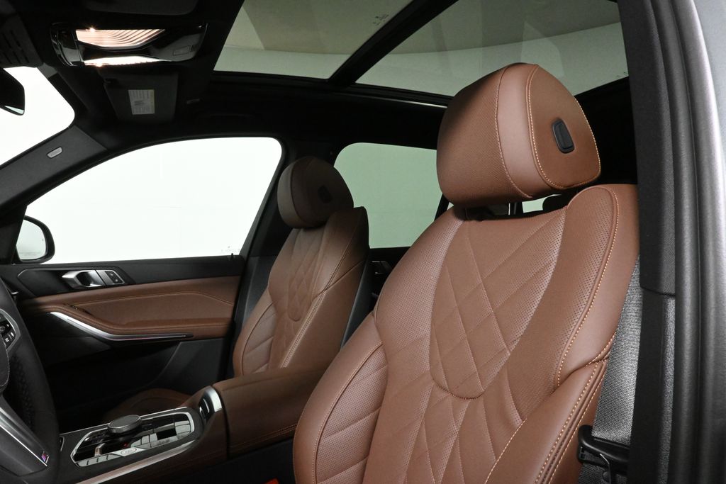 Thumbnail: 2026 BMW X5 - 16