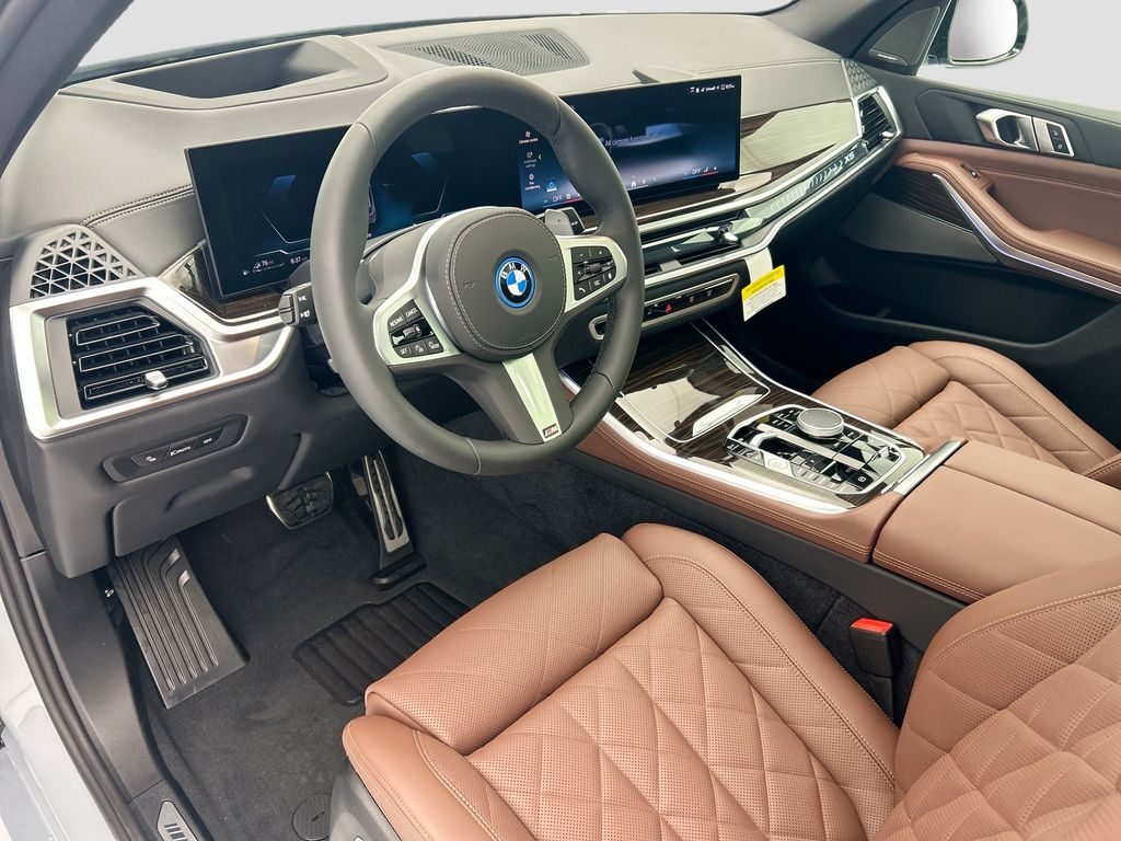 Thumbnail: 2026 BMW X5 - 9