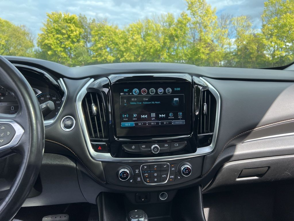 Thumbnail: 2019 Chevrolet Traverse - 15