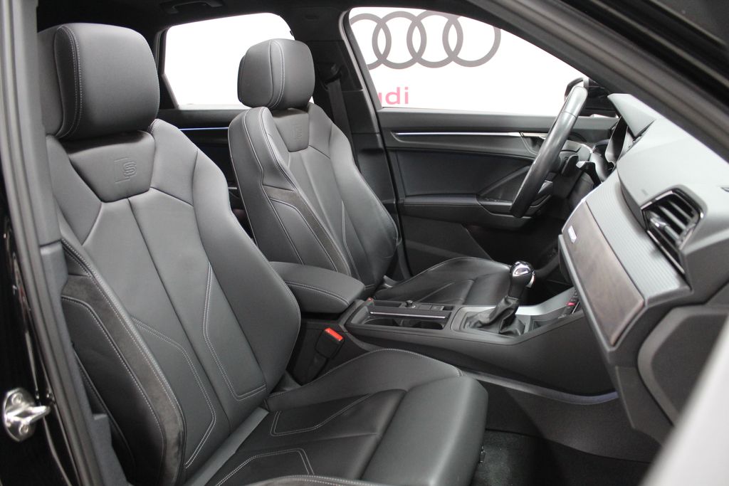 Thumbnail: 2022 Audi Q3 - 32