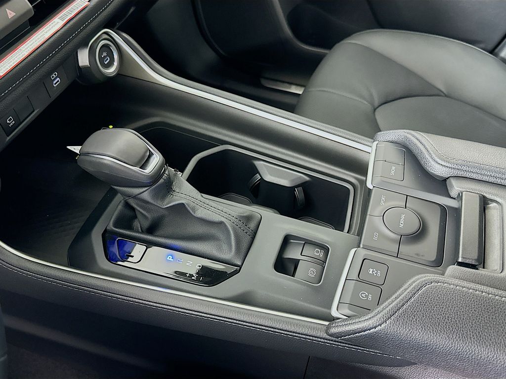 2025 Toyota Grand Highlander Limited 14