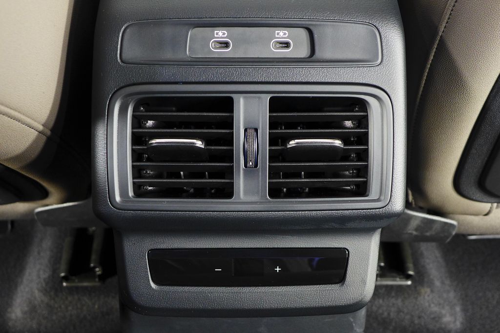 Thumbnail: 2025 Audi Q5 - 24