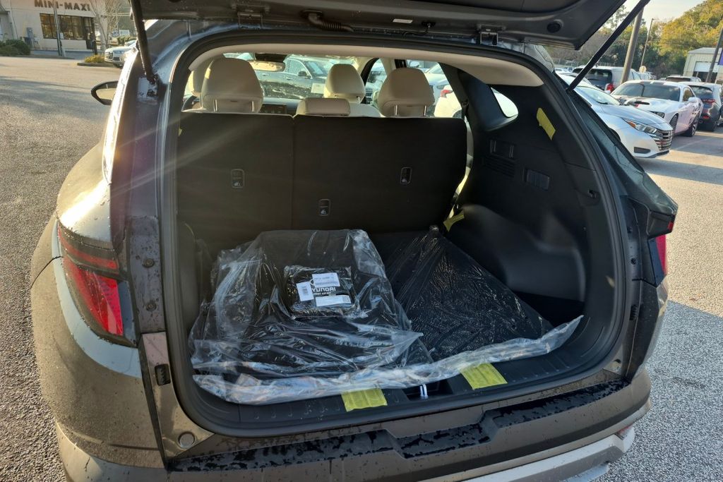 New 2026 Gray Hyundai Blue SE image 7