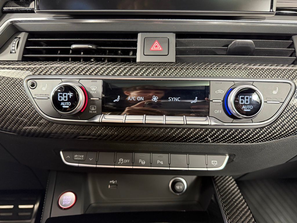 Thumbnail: 2023 Audi RS 5 - 17