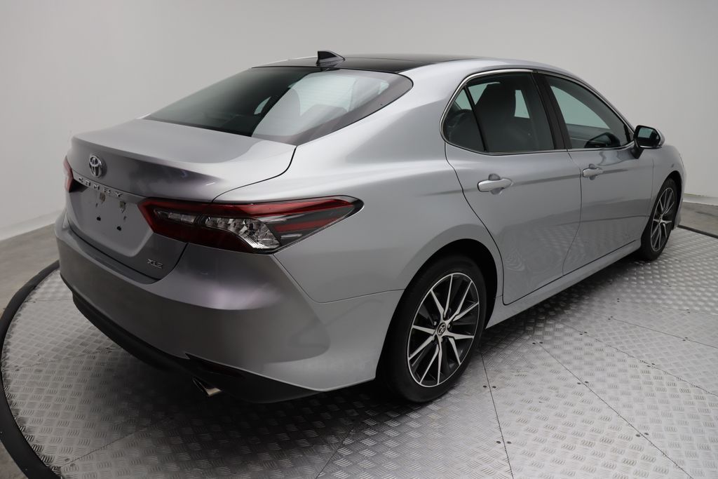 2021 Toyota Camry XLE 8