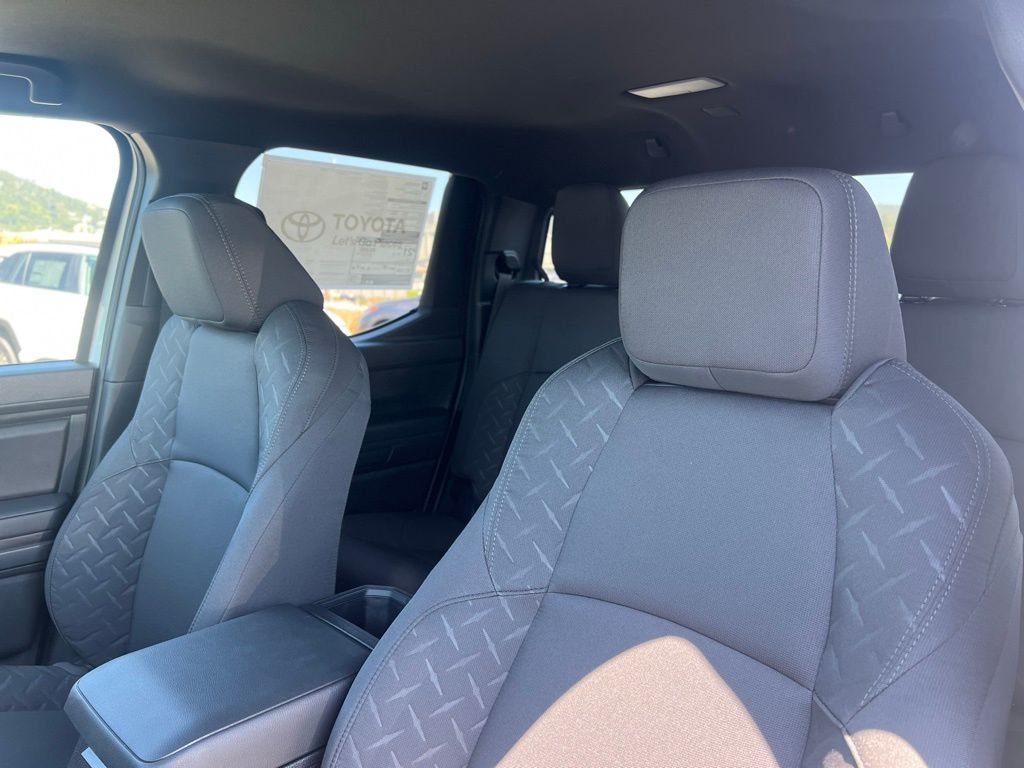 2025 Toyota Tacoma SR5 Double Cab photo 14
