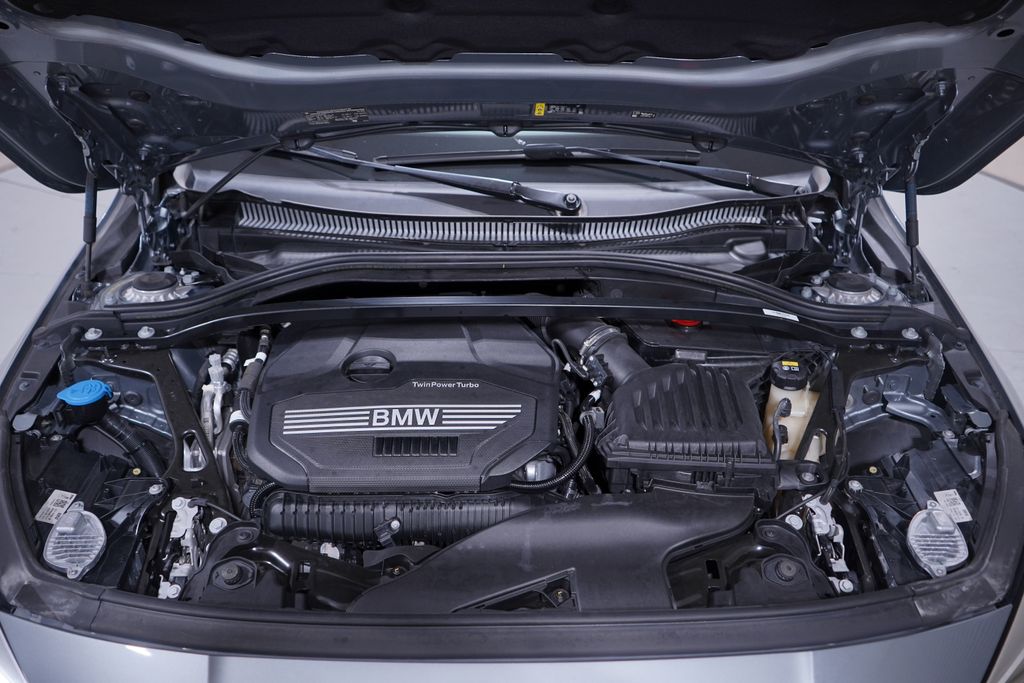 Thumbnail: 2022 BMW 2 Series - 24