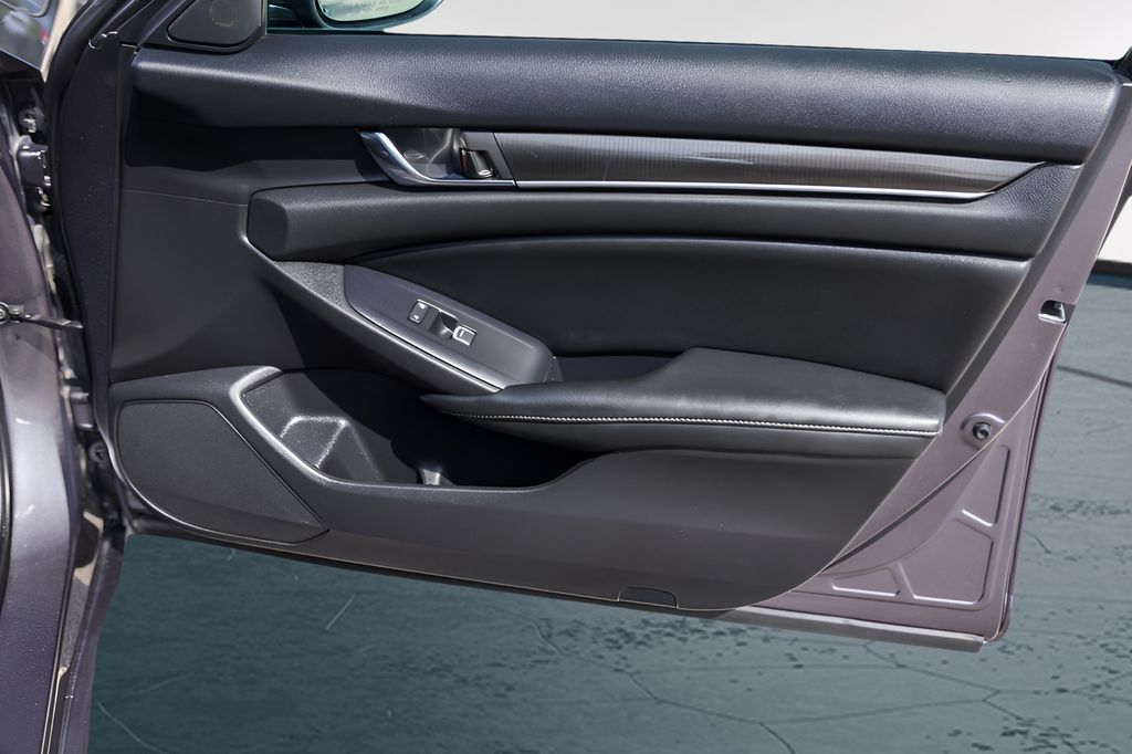Used Car 2020 Honda Accord  Sport For Sale Under $25,000 In Austin, Texas