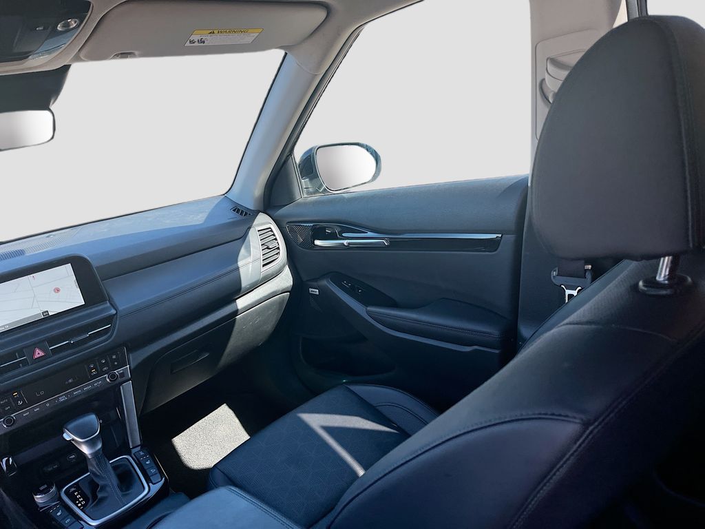 Used 2024 Black Kia SX image 24