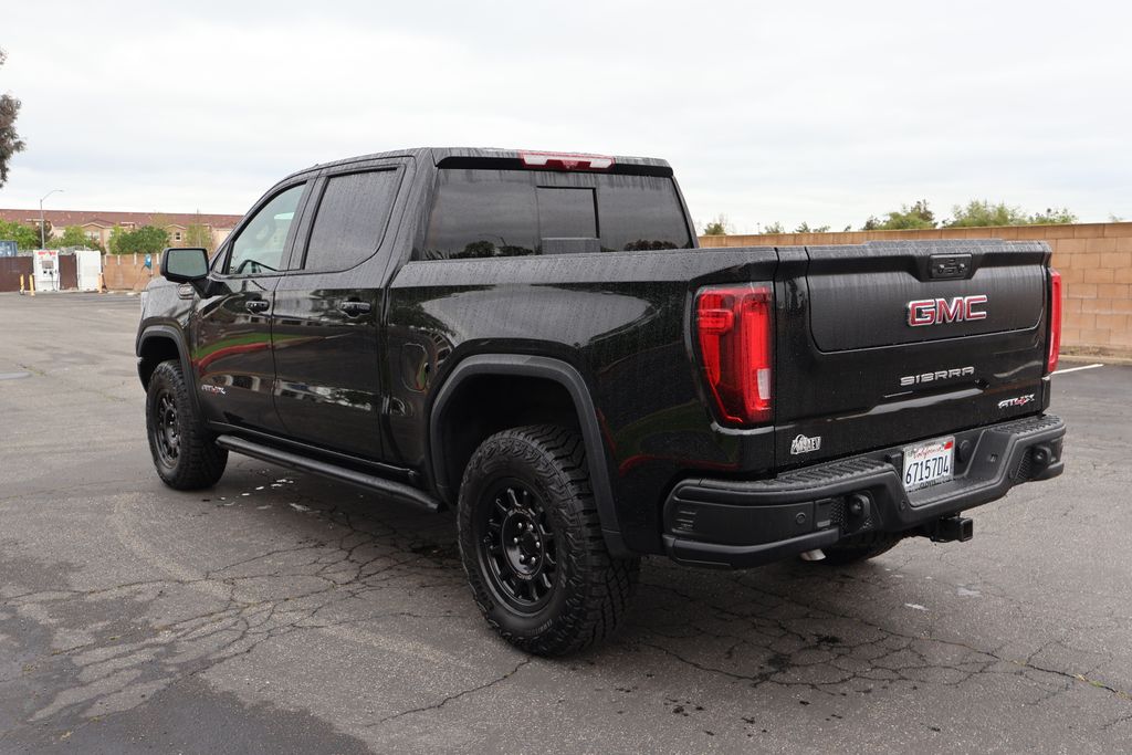 2024 GMC Sierra 1500 AT4X 7