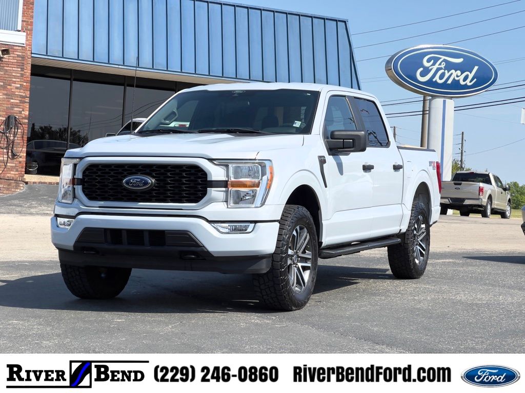 White Metallic 2022 Ford F-150 Pickup Truck Four-Wheel Drive Automatic