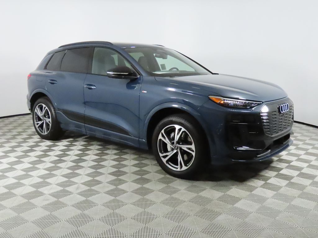 Thumbnail: 2027 Audi Q6 e-tron - 7