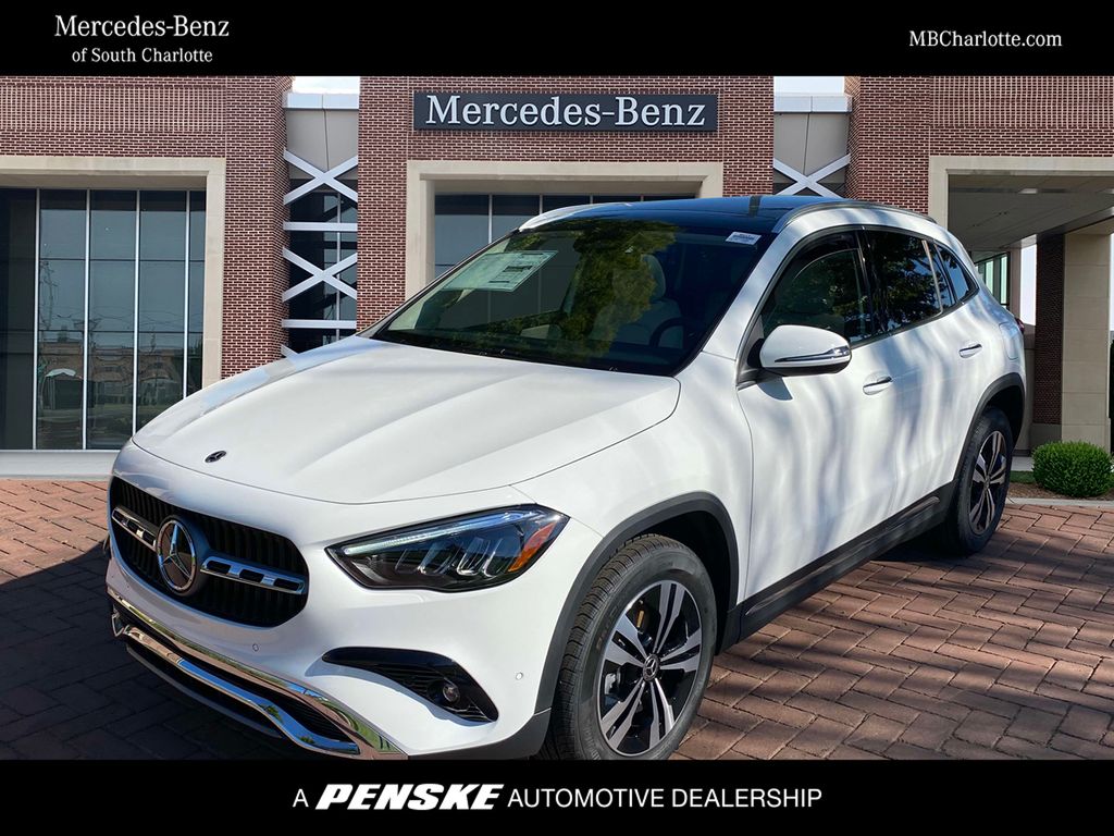 2025 Mercedes-Benz GLA 250 Hero Image