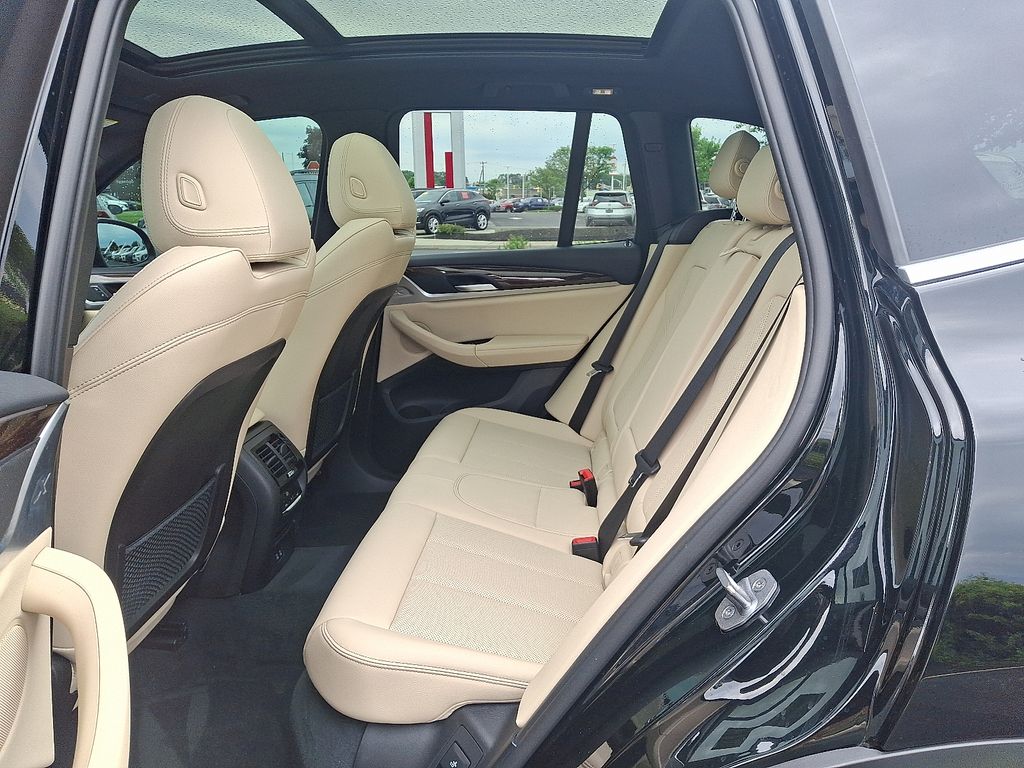 Thumbnail: 2023 BMW X3 - 10
