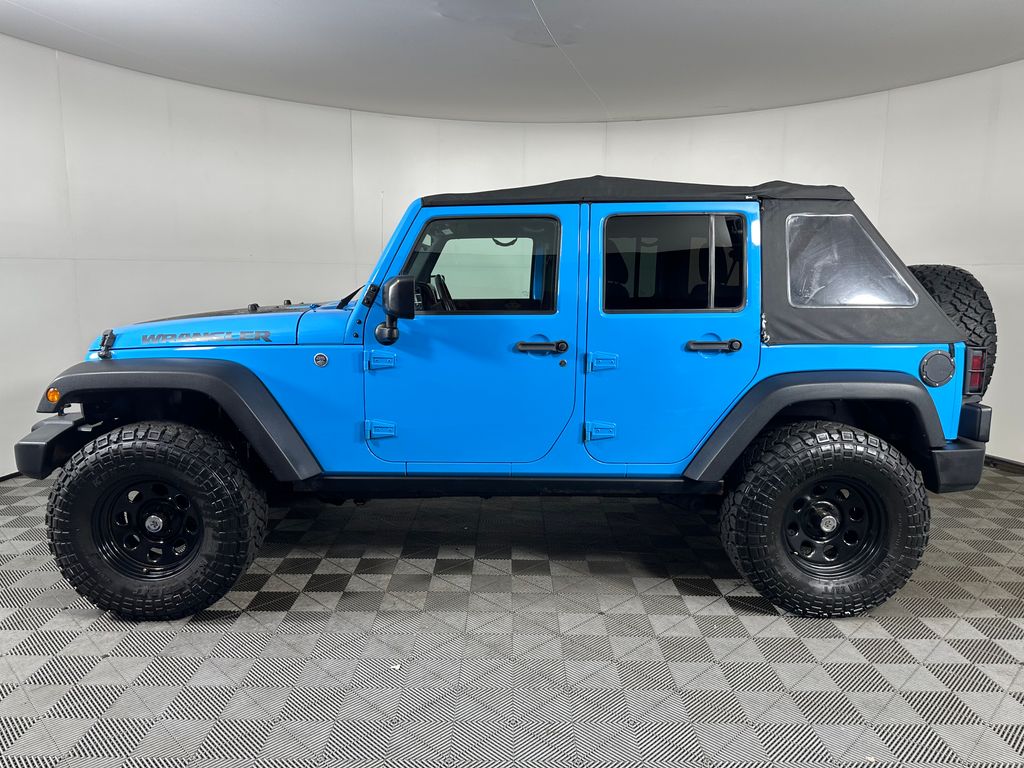 2017 Jeep Wrangler Unlimited Unlimited Sport - Image 2