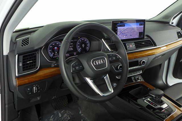 2021 Audi Q5 e 55 Premium Plus 28