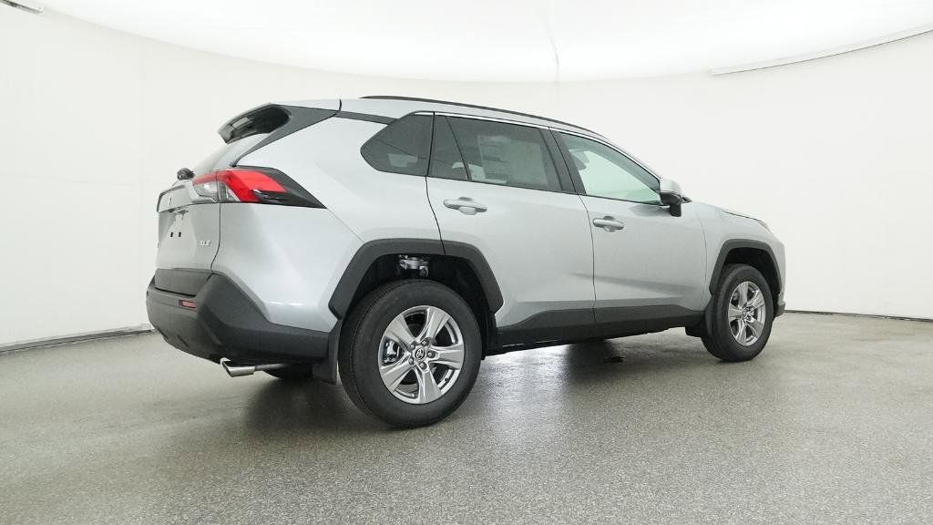 Thumbnail: 2025 Toyota RAV4 - 5