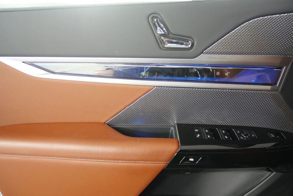 Thumbnail: 2023 BMW 7 Series - 8