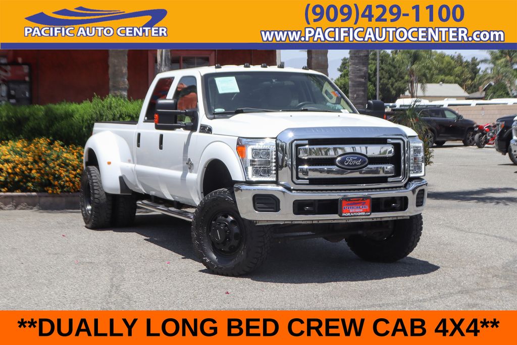 Oxford White 2012 Ford F-350 Super Duty Pickup Truck Four-Wheel Drive 6-Speed Automatic Overdrive