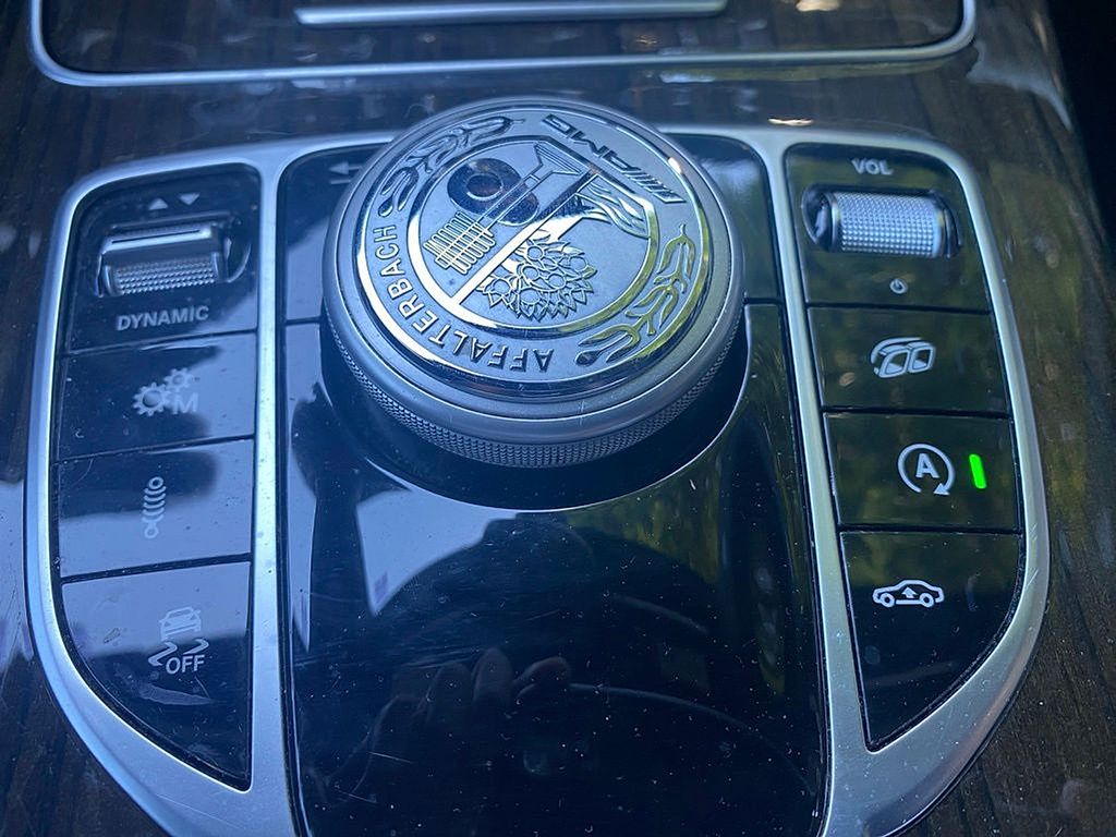 Thumbnail: 2018 Mercedes-Benz GLC - 9