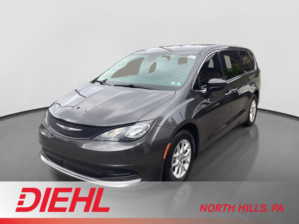 2022 Chrysler Voyager LX FWD