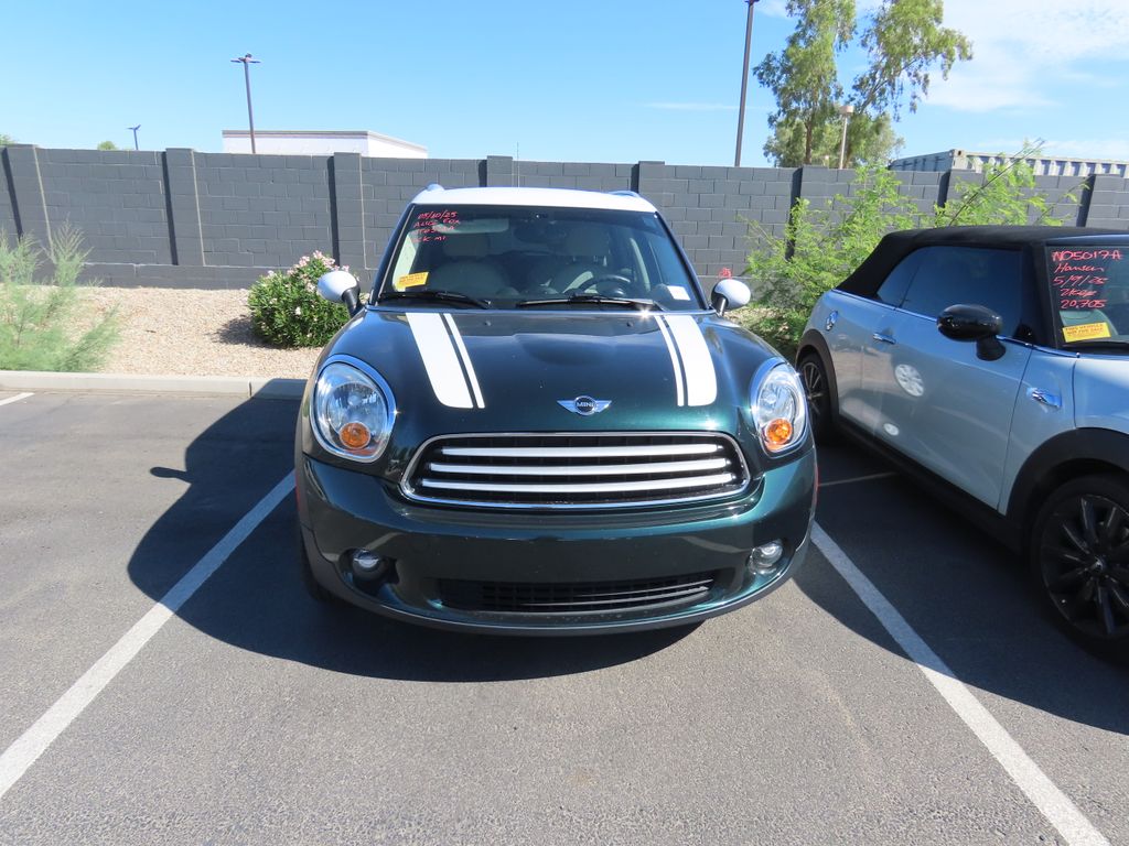 2012 MINI Cooper Countryman Base 2