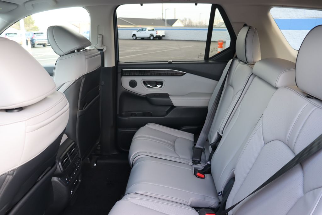 2025 Honda Pilot Elite 12
