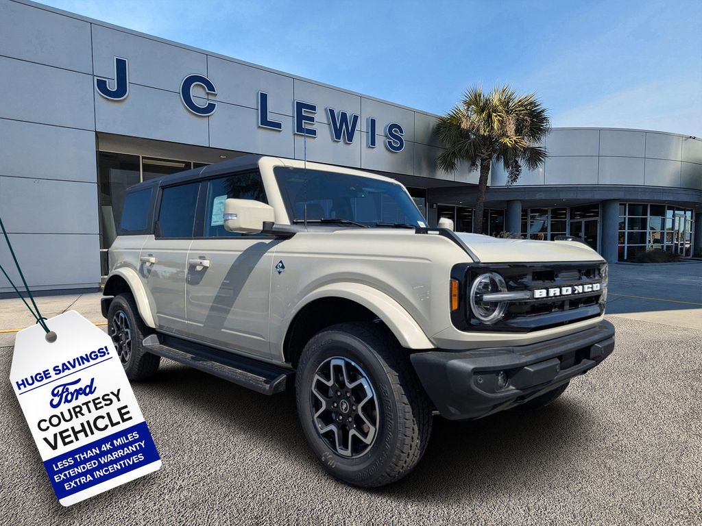 2025 Ford Bronco Outer Banks