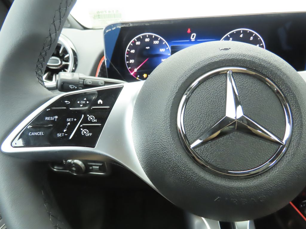 Thumbnail: 2025 Mercedes-Benz GLB - 12