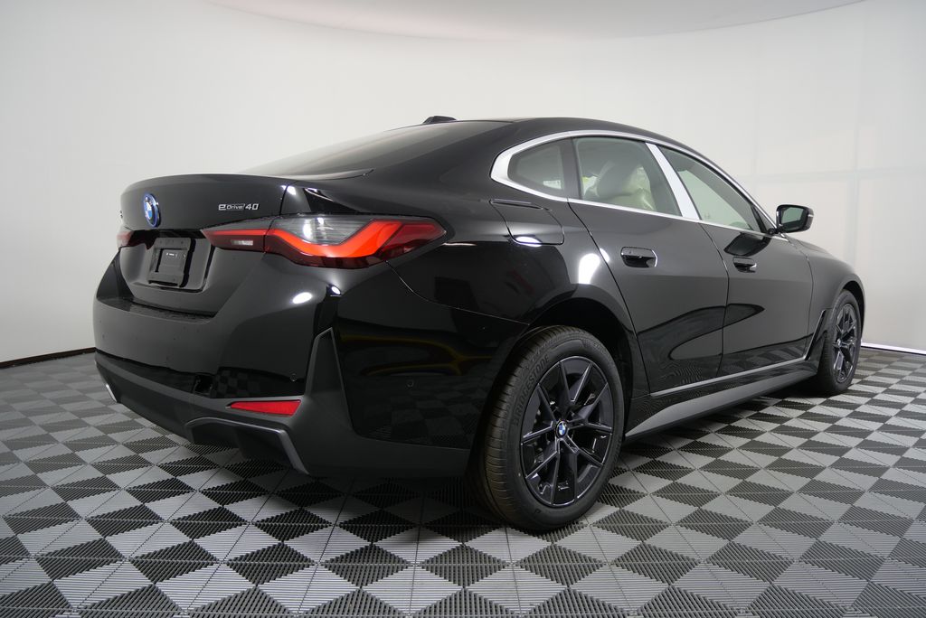 2025 BMW i4 eDrive40 3