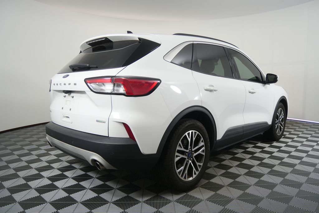 Thumbnail: 2020 Ford Escape - 3