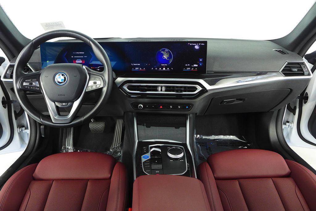 Thumbnail: 2024 BMW i4 - 25