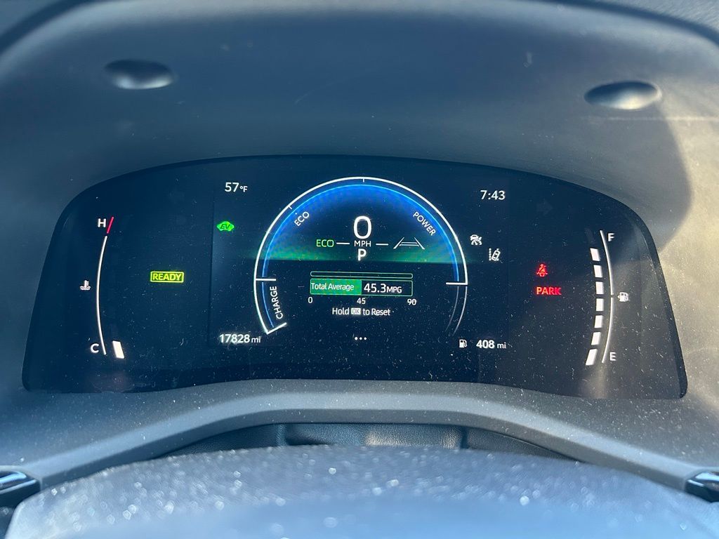 Thumbnail: 2025 Toyota Camry - 23