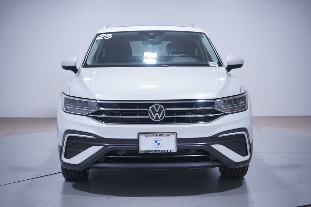 Thumbnail: 2023 Volkswagen Tiguan - 4