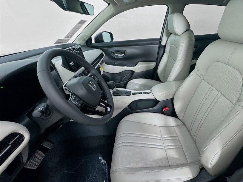 Used Car 2025 Honda Hr-v  Ex-l For Sale Under $30,000 In Austin, Texas