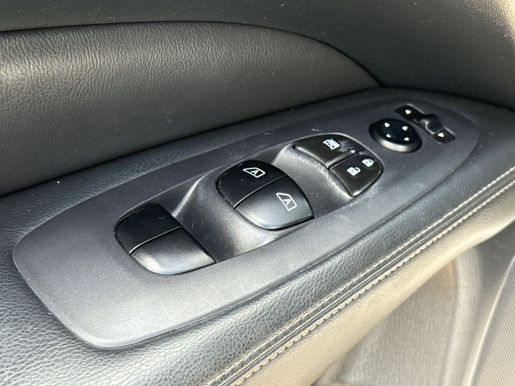 Used 2018 Nissan Pathfinder SUV