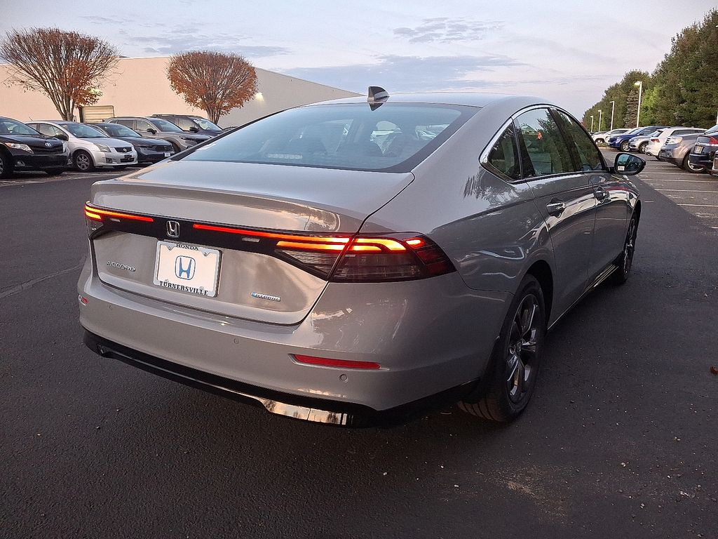 2025 Honda Accord EX-L 4