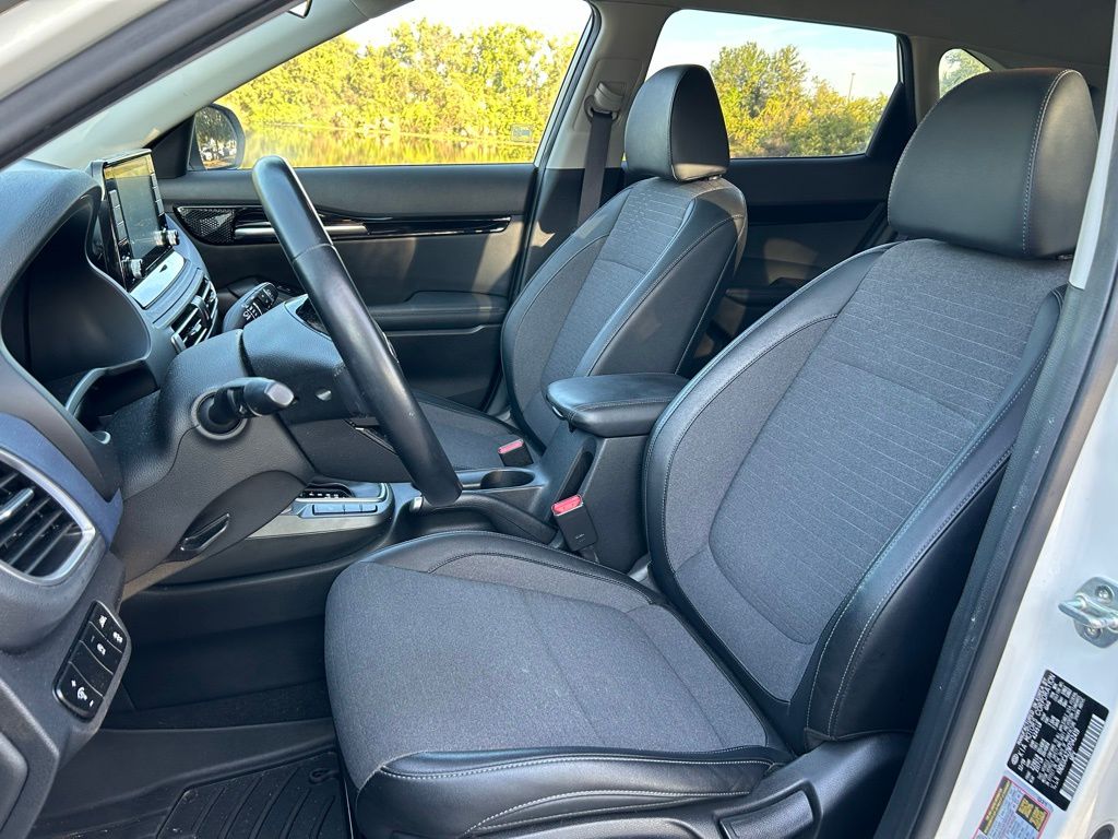 Thumbnail: 2021 Kia Seltos - 14