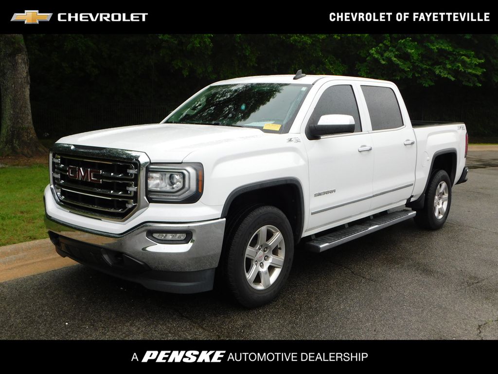 2017 GMC Sierra 4WD Crew Cab Short Box SLT's photo