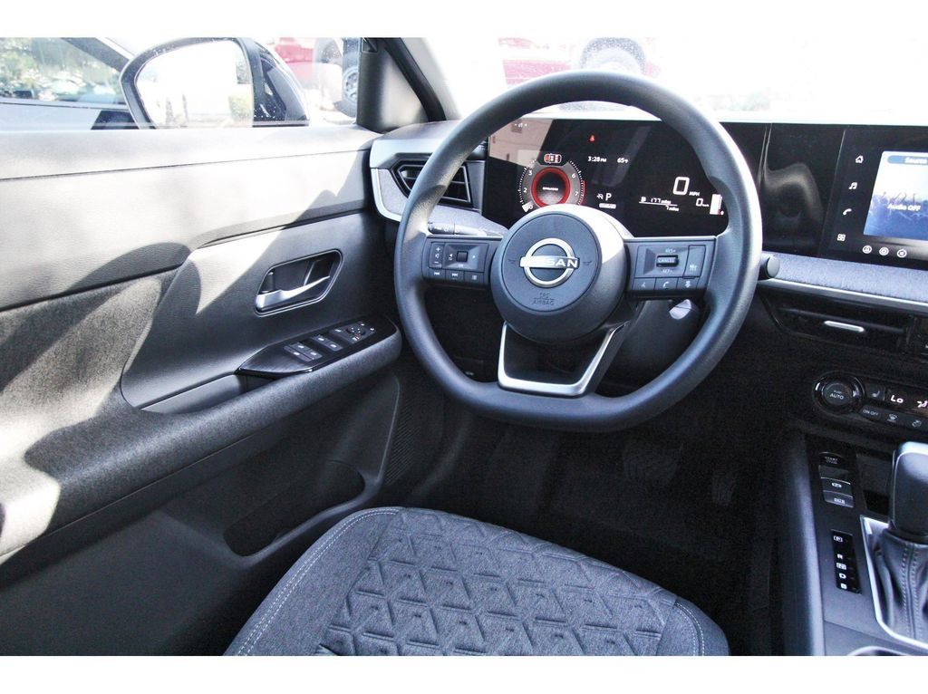 2026 Nissan Kicks SV - 7