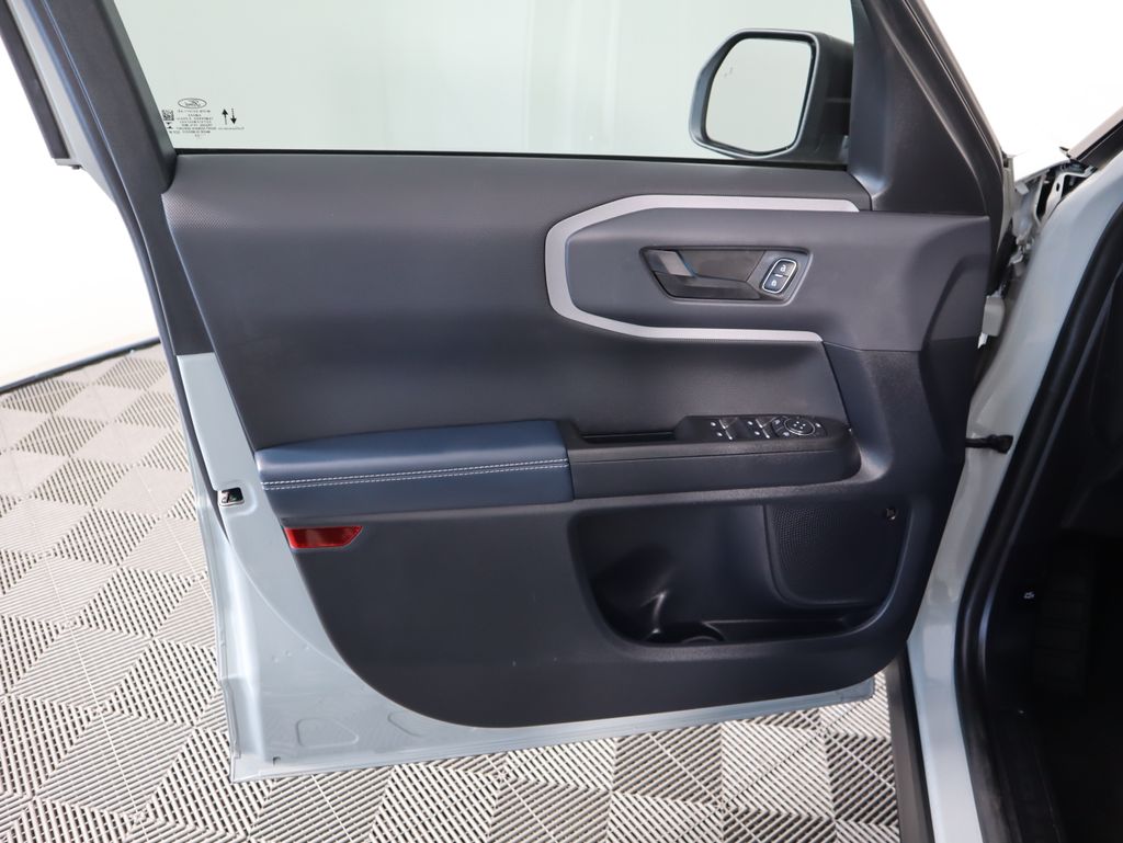 Thumbnail: 2022 Ford Bronco Sport - 24