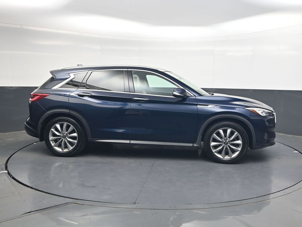 Used 2020 Blue INFINITI LUXE image 3
