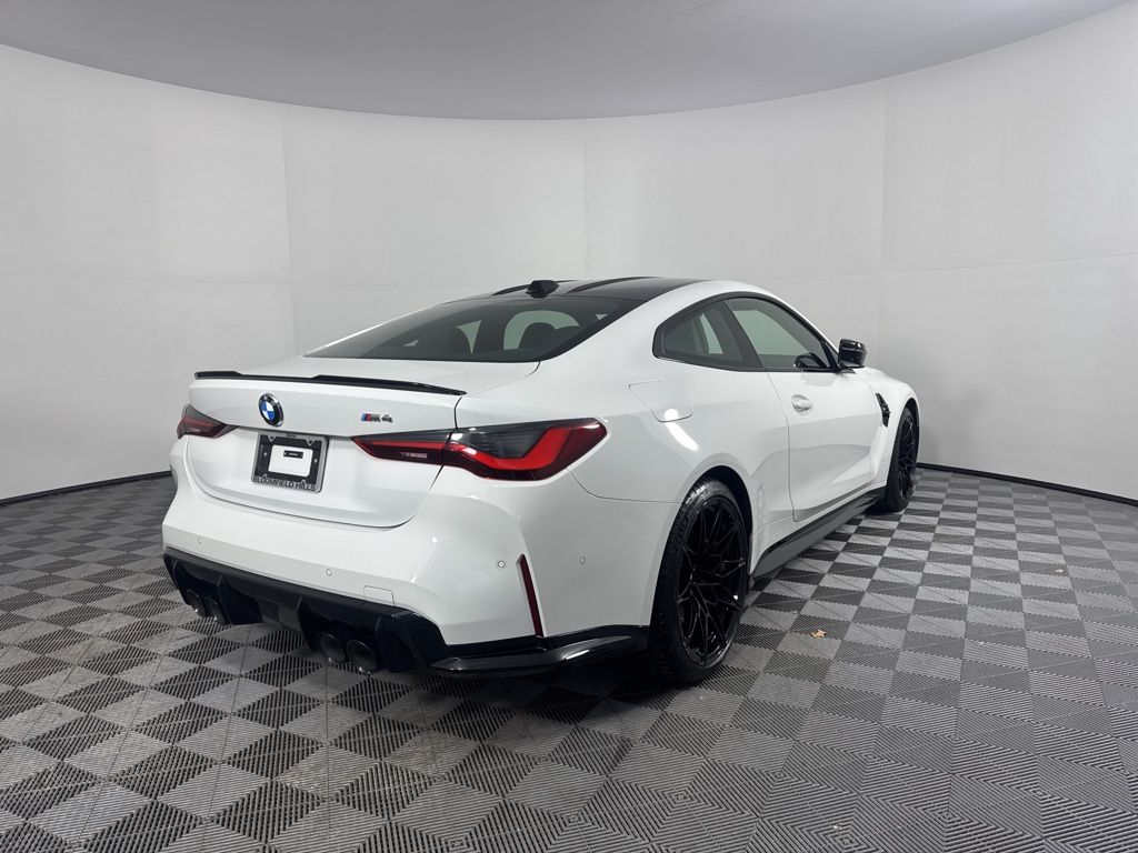Thumbnail: 2024 BMW M4 - 5