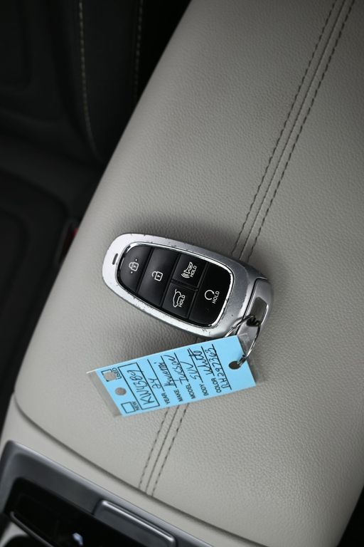 Used 2024 White Pearl Hyundai SEL image 19