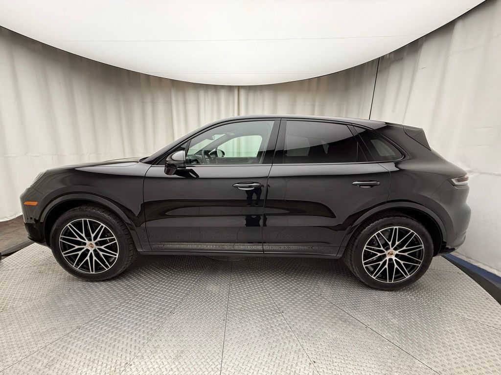 Thumbnail: 2025 Porsche Cayenne - 11