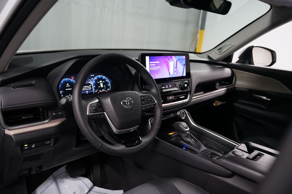 Thumbnail: 2026 Toyota Grand Highlander - 11