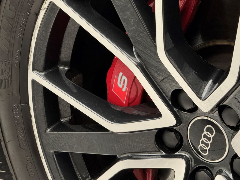 2023 Audi SQ5 Prestige 5